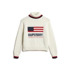 Damski sweter z golfem Superdry Americana. Białe golfy Superdry, bez wzorów, bez ramiączek. W wyprzedaży za 324.50 zł.