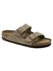 Birkenstock Skórzane klapki w kolorze beżowym rozmiar: 42. Brązowe klapki Birkenstock, bez wzorów, z nubiku, z otwartym noskiem, bez obcasa. Za 461.21 zł.