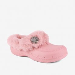 Damskie kapcie zimowe Husky 9197. Czerwone obuwie domowe Coqui, bez wzorów, z materiału, bez zapięcia. Za 140.99 zł.