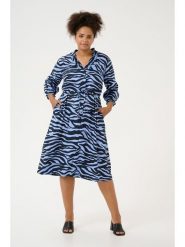 KAFFE curve Sukienka w kolorze błękitno-granatowym rozmiar: 46. Niebieskie sukienki KAFFE curve, na co dzień, bez wzorów, z tkaniny, bez kołnierzyka, bez ramiączek, midi, proste. Za 148.96 zł.