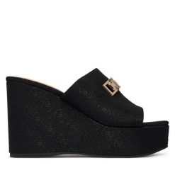 Klapki Guess. Czarne klapki Guess, z aplikacjami, bez obcasa. Za 549.99 zł.