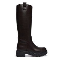Kozaki Armani Exchange. Brązowe kozaki Armani Exchange, bez obcasa, na płaskiej podeszwie, bez zapięcia. Za 1,169.00 zł.