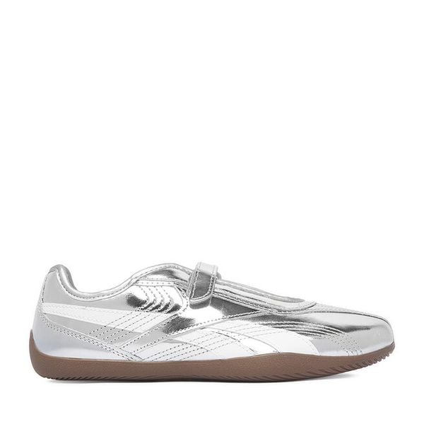 Baleriny Reebok. Szare baleriny Reebok, bez wzorów, bez obcasa. Za 349.99 zł.