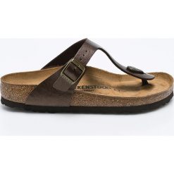 Birkenstock - Japonki Gizeh. Brązowe klapki Birkenstock, bez wzorów, z materiału, bez obcasa, na płaskiej podeszwie. W wyprzedaży za 249.90 zł.
