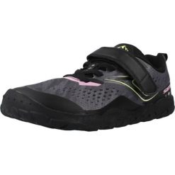 Buty JOMA SIMA JUNIOR BAREFOOT Czarny. Czarne trekkingi Joma, z tkaniny, trekkingowe. Za 262.99 zł.