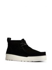 Clarks Skórzane trzewiki w kolorze czarno-białym rozmiar: 39. Białe botki Clarks, bez wzorów, ze skóry, bez obcasa, na platformie, bez zapięcia. Za 196.88 zł.