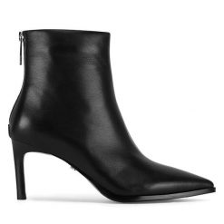 Botki Gino Rossi. Czarne botki Gino Rossi, bez wzorów, bez obcasa, na szpilce, bez zapięcia. Za 449.99 zł.