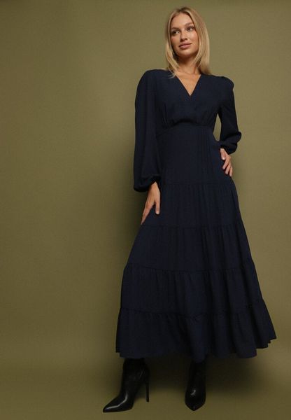 Granatowa Rozkloszowana Sukienka Vices z Kopertowym Dekoltem Reslosa. Niebieskie sukienki Born2be, na co dzień, l, bez wzorów, z jeansu, wizytowe, bez kołnierzyka, bez ramiączek, kopertowe. Za 169.99 zł.