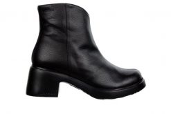 Botki Wonders E-7125 Wild I Negro 138043, Czarny, Skóra naturalna - 38. Czarne botki Wonders, bez wzorów, ze skóry, bez obcasa, na obcasie, bez zapięcia. Za 659.99 zł.