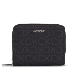 Mały Portfel Damski Calvin Klein. Czarne portfele Calvin Klein, bez wzorów. Za 139.99 zł.