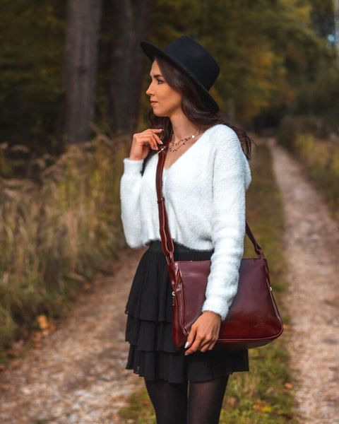 Skórzana listonoszka damska DAN-A T392 koniak. Torebki klasyczne DAN-A, bez wzorów, ze skóry, bez dodatków. Za 329.99 zł.