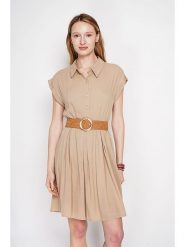 ASSUILI Sukienka w kolorze beżowym rozmiar: 42. Brązowe sukienki Assuili, bez wzorów, bez kołnierzyka, bez ramiączek, mini. Za 121.99 zł.