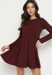 Bordowa Elegancka Sukienka o Rozkloszowanym Kroju Temitonia. Czerwone sukienki Born2be, m, bez wzorów, eleganckie, bez kołnierzyka, bez ramiączek, mini, rozkloszowane. Za 119.99 zł.