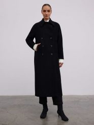 BGN Płaszcz przejściowy w kolorze czarnym rozmiar: 40. Czarne płaszcze BGN, bez wzorów, z tkaniny, bez kaptura. Za 433.95 zł.