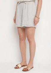 Szare Szorty Bawełniane z Elastyczną Gumką w Talii Sarilea. Szare szorty Born2be, bez wzorów, z bawełny, eleganckie. Za 39.99 zł.