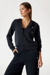 GUESS Czarna damska bluza Olympe. Czarne bluzy Guess, s, z aplikacjami, z kapturem. W wyprzedaży za 289.99 zł.