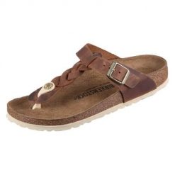 Japonki damskie Birkenstock Gizeh. Brązowe klapki Birkenstock, bez wzorów, z gumy, bez obcasa. Za 766.00 zł.