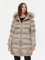 Bomboogie Płaszcz zimowy CW 093P T DLC3 Beżowy Regular Fit. Brązowe płaszcze Bomboogie, na zimę, bez wzorów, z syntetyku, bez kaptura. Za 1,849.00 zł.