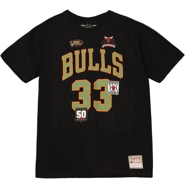 Koszulka Chicago Bulls. Czarne bluzki Mitchell & Ness, bez wzorów, sportowe, bez kołnierzyka, bez ramiączek. Za 316.00 zł.