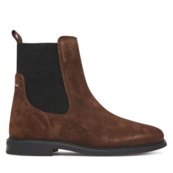 Sztyblety Tommy Hilfiger. Brązowe botki TOMMY HILFIGER, bez wzorów, bez obcasa, na płaskiej podeszwie, bez zapięcia. Za 649.99 zł.