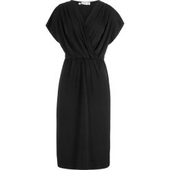 Sukienka kopertowa z kolekcji Maite Kelly bonprix czarny. Czarne sukienki bonprix, bez wzorów, bez kołnierzyka, bez ramiączek, kopertowe. Za 79.99 zł.