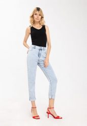 Damskie jeansy z luźnymi nogawkami, Mom Fit, D-LIDYA 3. Niebieskie jeansy Volcano, s, bez wzorów, z podwyższonym stanem. Za 169.99 zł.