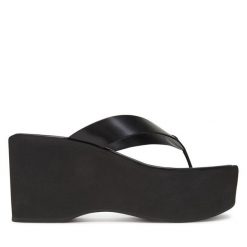 Japonki Coach. Czarne klapki Coach, bez wzorów, bez obcasa. Za 579.99 zł.