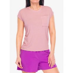 Koszulka szybkoschnąca damska Columbia Boundless Trek Short Sleeve Tee. Czerwone koszulki sportowe Columbia, bez wzorów, bez ramiączek. Za 109.99 zł.
