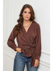 L'armoire de Suzette Bluzka w kolorze brązowym rozmiar: 38/40. Brązowe bluzki L'armoire de Suzette, l, bez wzorów, klasyczne, bez kołnierzyka, bez ramiączek. Za 96.37 zł.
