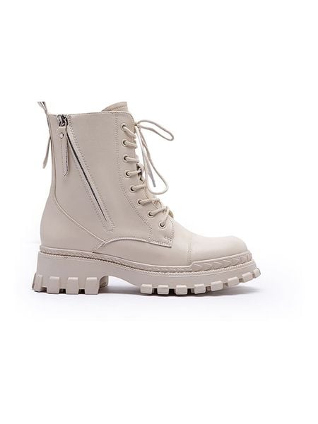 Foreverfolie Botki w kolorze kremowym rozmiar: 37. Brązowe botki Foreverfolie, bez wzorów, bez obcasa, bez zapięcia. Za 96.14 zł.