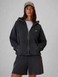 4F Bluza dresowa oversize z kapturem damska - czarna L. Czarne bluzy 4f, na lato, l, bez wzorów, z dresówki, z kapturem. Za 199.99 zł.