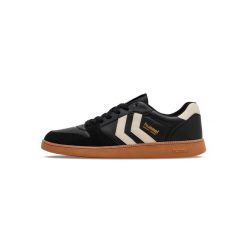 Buty halowe Hummel Perfekt Cl. Czarne obuwie sportowe Hummel, bez zapięcia, do piłki ręcznej. Za 210.50 zł.