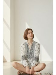 William de Faye Bluzka w kolorze biało-szarym rozmiar: 36. Białe bluzki William de Faye, bez wzorów, bez kołnierzyka, bez ramiączek. Za 121.99 zł.