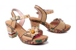 LAURA VITA 0007684 Nellao 31 beige, sandały damskie. Brązowe sandały Laura Vita, bez wzorów, ze skóry, bez obcasa, na obcasie, bez zapięcia. Za 399.90 zł.