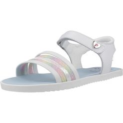 Sandały PABLOSKY 452500P Biały. Białe sandały PABLOSKY, bez wzorów, ze skóry, sportowe, bez obcasa, bez zapięcia. Za 254.99 zł.