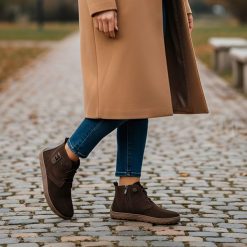 Trzewiki damskie Barefoot Armodo, welurowe na płaskiej podeszwie i ocieplane, czekolada, 30072-W. Brązowe botki Armodo, na zimę, bez wzorów, z weluru, bez obcasa, na płaskiej podeszwie, bez zapięcia. Za 314.99 zł.