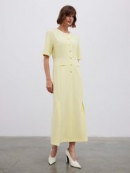 BGN Sukienka w kolorze żółtym rozmiar: 40. Żółte sukienki BGN, na imprezę, bez wzorów, bez kołnierzyka, bez ramiączek, maxi. Za 188.40 zł.