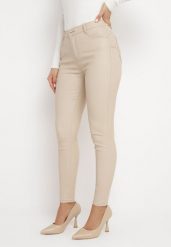 Jasnobeżowe Spodnie Skinny z Imitacji Skóry Awileda. Brązowe spodnie materiałowe Born2be, do pracy, xl, bez wzorów, z jeansu, z podwyższonym stanem. Za 79.99 zł.