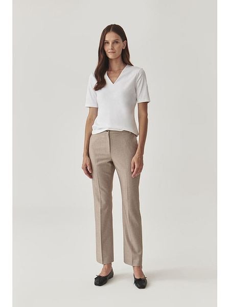 TATUUM Koszulka w kolorze białym rozmiar: XL. Białe bluzki Tatuum, xl, bez wzorów, z bawełny, bez kołnierzyka, bez ramiączek. Za 113.36 zł.