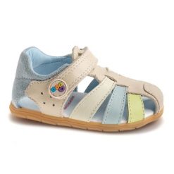 Sandały PABLOSKY 052230P Niebieski. Brązowe sandały PABLOSKY, bez wzorów, ze skóry, sportowe, bez obcasa, bez zapięcia. Za 230.99 zł.