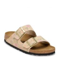 Birkenstock Skórzane klapki "Arizona" w kolorze jasnoróżowym rozmiar: 37. Różowe klapki Birkenstock, bez wzorów, ze skóry, z otwartym noskiem, bez obcasa. Za 449.95 zł.