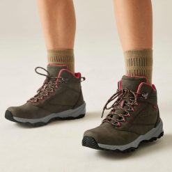 Damskie wodoodporne buty turystyczne Amble. Czerwone trekkingi Regatta. Za 149.99 zł.