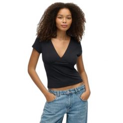 T-shirt koronkowy z rękawami dla kobiet Superdry. Niebieskie t-shirty Superdry, bez wzorów, z koronki, bez kołnierzyka, bez ramiączek. Za 141.25 zł.