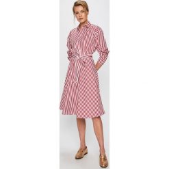 Polo Ralph Lauren - Sukienka. Czerwone sukienki Polo Ralph Lauren, na co dzień, bez wzorów, z bawełny, casualowe, bez kołnierzyka, bez ramiączek, mini, proste. W wyprzedaży za 539.90 zł.