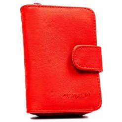 Czerwony portfel damski ze skóry ekologicznej zamykany na zatrzask i suwak 4U Cavaldi K-030B-BL. Czerwone portfele 4U Cavaldi, bez wzorów, ze skóry ekologicznej. Za 29.99 zł.