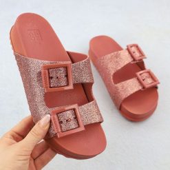Klapki damskie z klamrami plażowe basenowe Zaxy RR285025. Klapki Zaxy, bez wzorów, z gumy, bez obcasa. Za 161.99 zł.