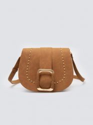 Torebka damska crossbody z ozdobną klamrą i nitami brązowa Lulua 803. Brązowe torebki klasyczne Big Star, z aplikacjami, ze skóry ekologicznej, zdobione, bez dodatków. Za 179.99 zł.