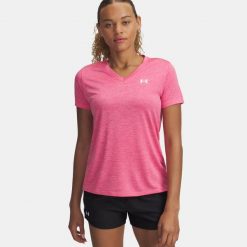 Koszulka treningowa damska Under Armour Tech V-Twist super pink/white. Czerwone bluzki Under Armour, bez wzorów, sportowe, bez kołnierzyka, bez ramiączek. Za 91.10 zł.