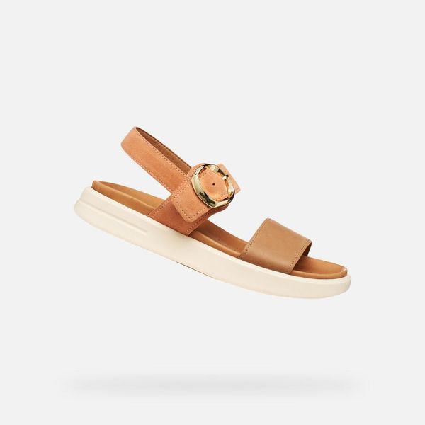 Sandały GEOX D XAND 2S Pomarańczowy. Brązowe sandały Geox, bez wzorów, ze skóry, bez obcasa, bez zapięcia. Za 391.50 zł.