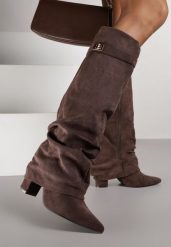 Brązowe Kozaki na Słupku z Marszczoną Cholewką Imitującą Nogawkę Rittia. Brązowe kozaki Born2be, z jeansu, bez obcasa, na obcasie, bez zapięcia. Za 179.99 zł.